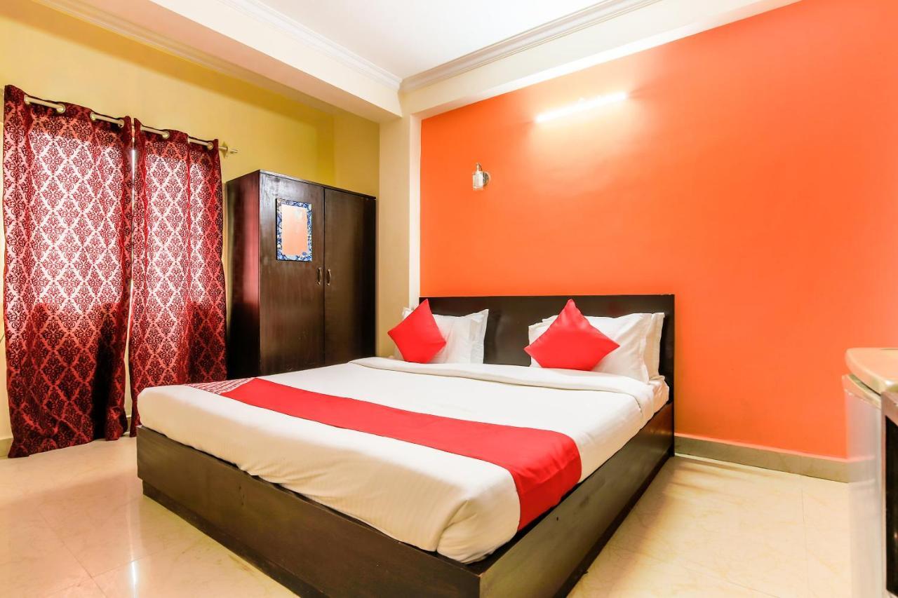 Hotel Oyo 22263 Sri Sai 3*
